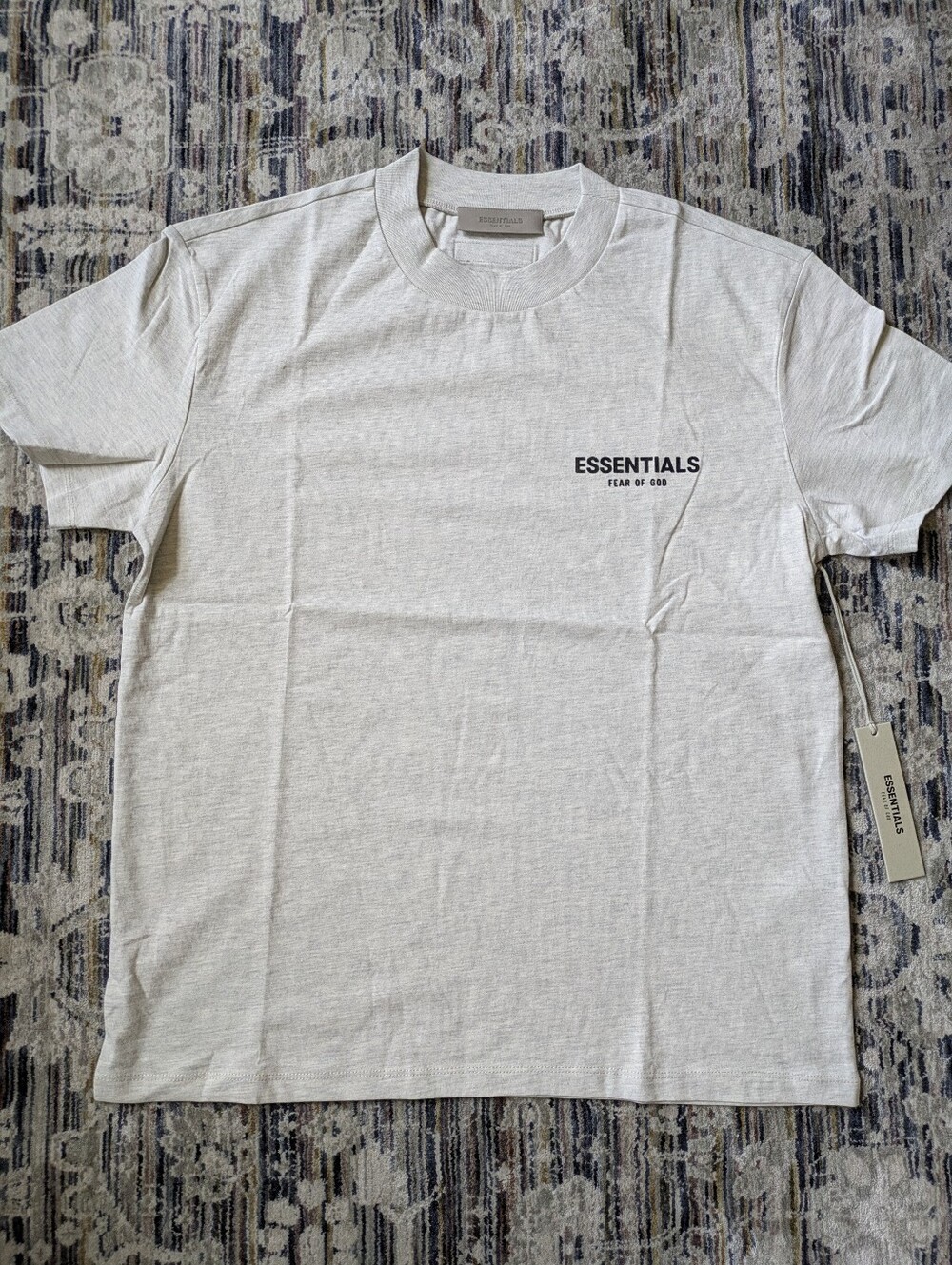 Fear of God Essentials Light Oatmeal Logo T-Shirt Size Medium NWT